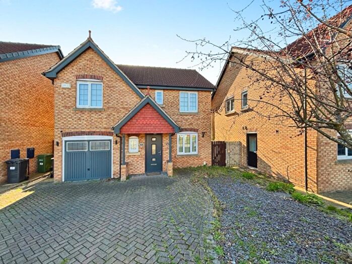 5 Bedroom Detached House To Rent In Redgrave Close, York, YO31