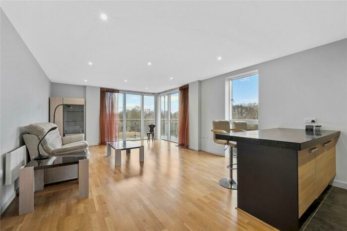 2 Bedroom Apartment To Rent In The Heart, Walton-on-Thames, Surrey, KT12