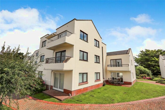 2 Bedroom Flat For Sale In Chandlers Court, Instow, Bideford, EX39