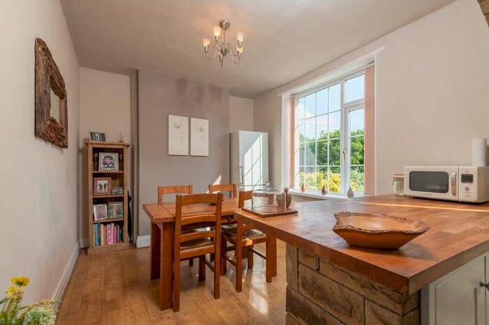 3 Bedroom Semi-Detached House For Sale In Moor End Road, Halifax, HX2