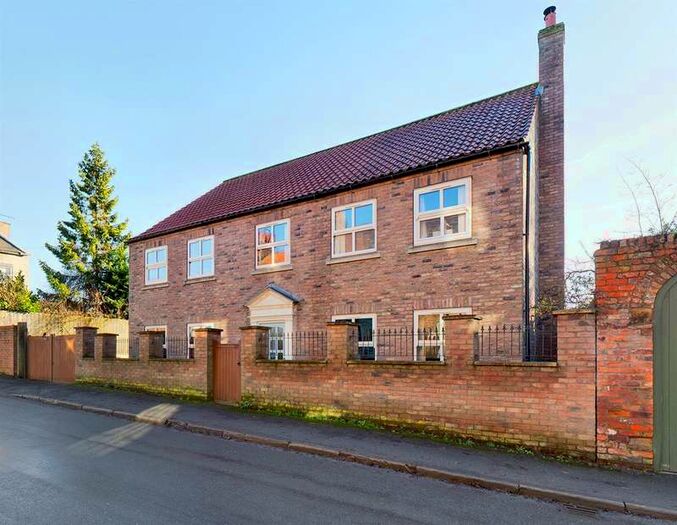 4 Bedroom Detached House For Sale In East Street, Kilham, Driffield, YO25