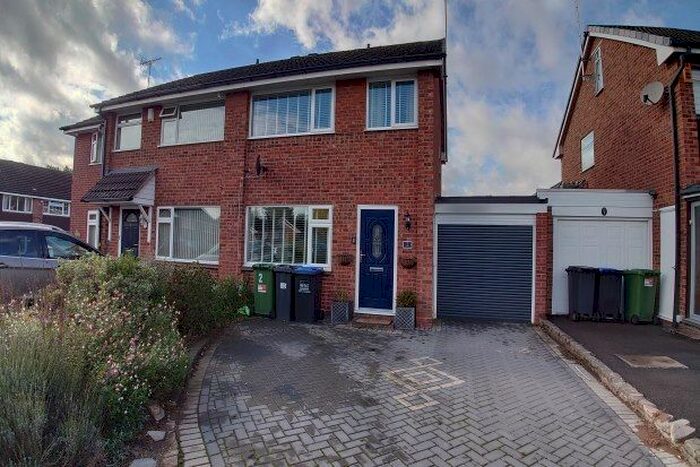 3 Bedroom Property To Rent In Weale Grove, Warwick, CV34