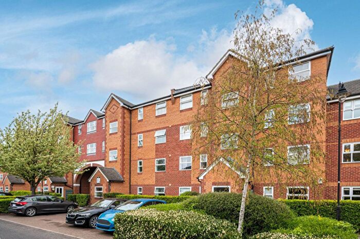 1 Bedroom Flat For Sale In Molyneux Drive, Tooting Bec, London, SW17