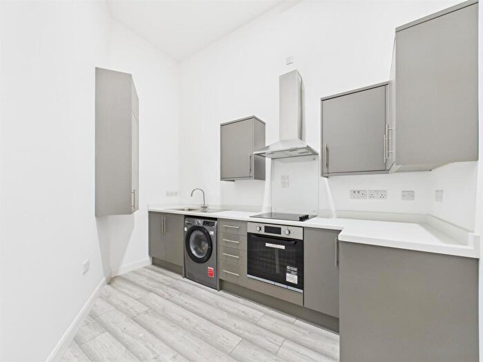 2 Bedroom Apartment To Rent In Seaview Road, Wallasey, CH45