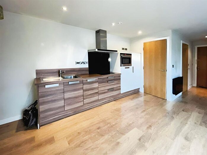 1 Bedroom Flat To Rent In Iquarter, Blonk Street, City Centre, Sheffield, S3