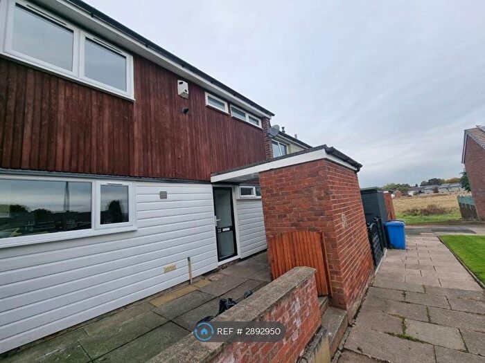 3 Bedroom Terraced House To Rent In Wessenden Bank, Stockport, SK2