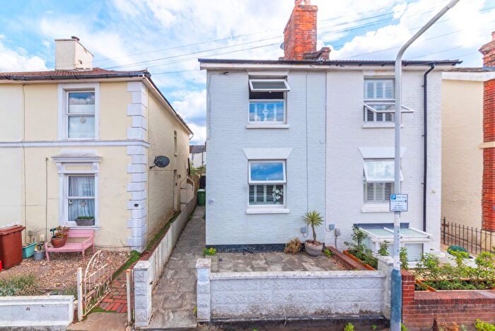 2 Bedroom Semi Detached House For Sale In Western Road, Tunbridge Wells, TN1