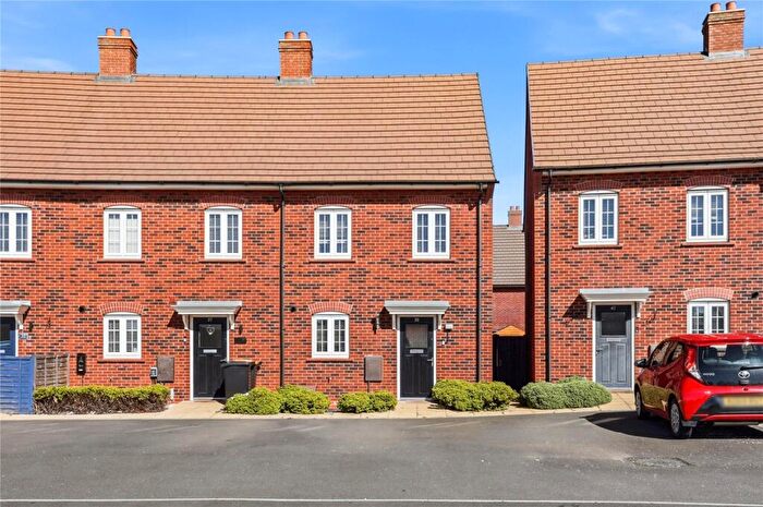 3 Bedroom House For Sale In Saxon Gold Drive, Stewartby, Bedfordshire, MK43