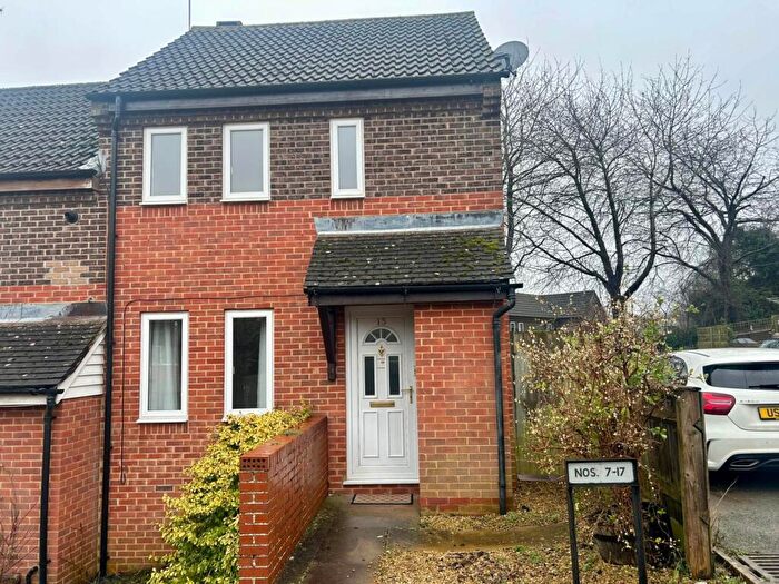 2 Bedroom Semi-Detached House For Sale In Conifer Rise, Banbury, OX16