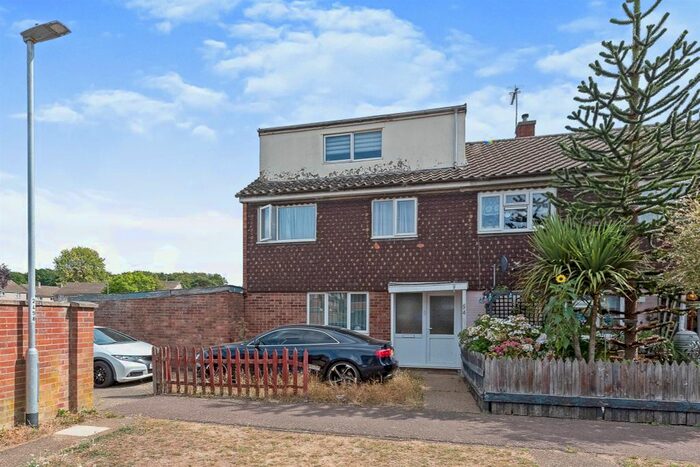 4 Bedroom End Of Terrace House For Sale In Elm Road, Thetford, IP24