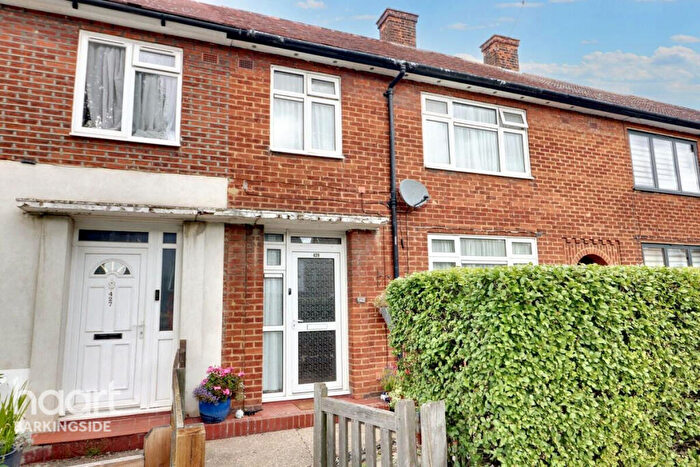 3 Bedroom Terraced House For Sale In New North Road, Hainault, IG6