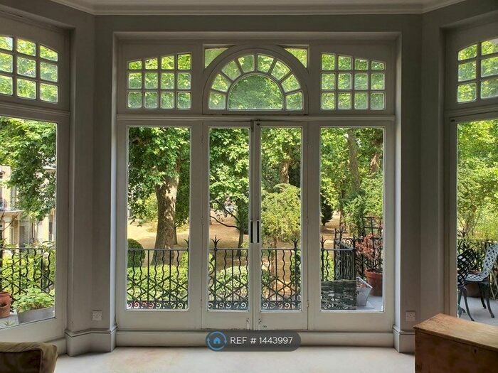 2 Bedroom Flat To Rent In Elm Park Gardens, London, SW10