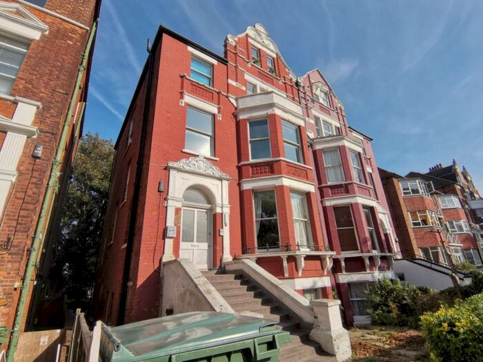 2 Bedroom Flat To Rent In Earls Avenue, Folkestone, CT20