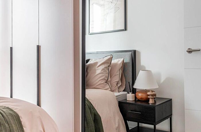 3 Bedroom Flat For Sale In Fulton & Fifth, Wembley, HA9