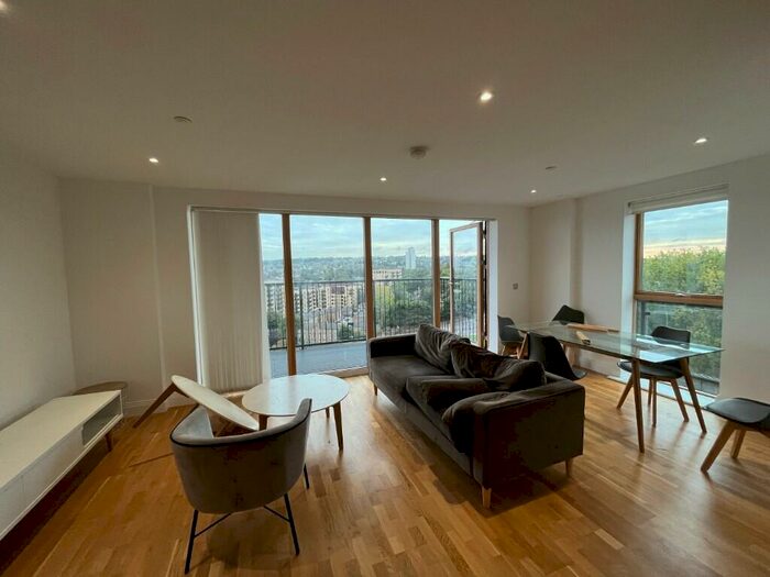 3 Bedroom Flat To Rent In Weston&#;Point, Wellington Street, London, SE18