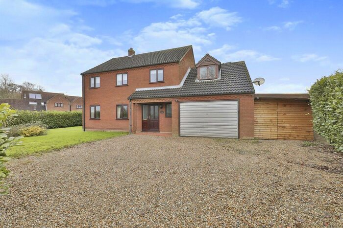 5 Bedroom Detached House For Sale In Park Lane, Scarning, Dereham NR19
