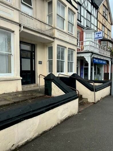 1 Bedroom Apartment To Rent In High Street, Llandrindod Wells, LD1