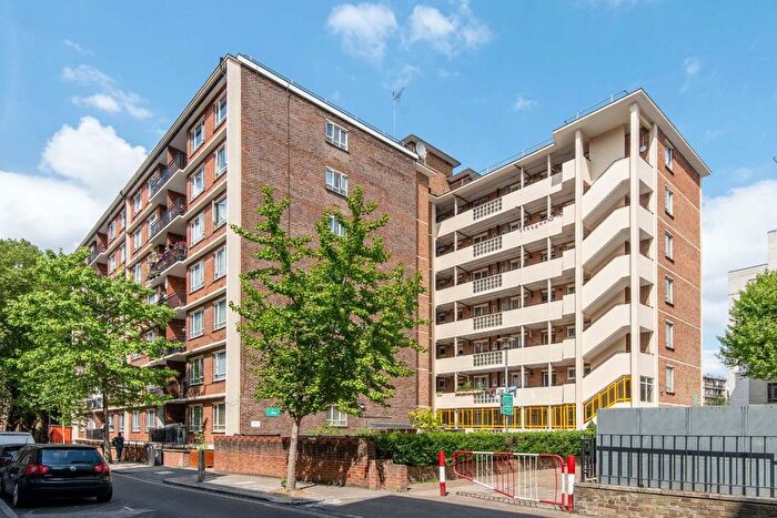 2 Bedroom Flat To Rent In Old Gloucester Street, London, WC1N