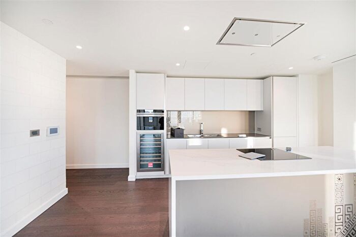 3 Bedroom Flat To Rent In Damac Tower, Bondway, London, SW8