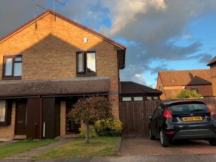 1 Bedroom Terraced House To Rent In All Saints Close, Wokingham RG40
