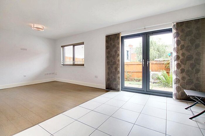 2 Bedroom Semi-Detached House To Rent In Wheatsheaf Way, Leicester, LE2