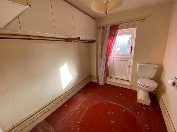 2 Bedroom End Of Terrace House For Sale In Dukes Way, Malvern, WR14