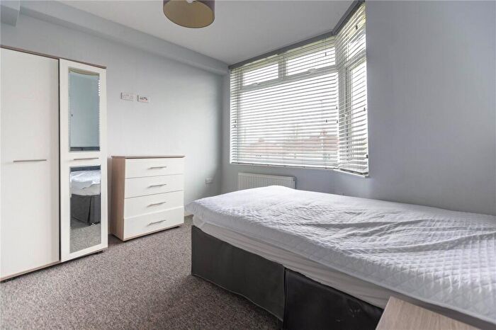 1 Bedroom Apartment To Rent In Syston Way, Bristol, Gloucestershire, BS15