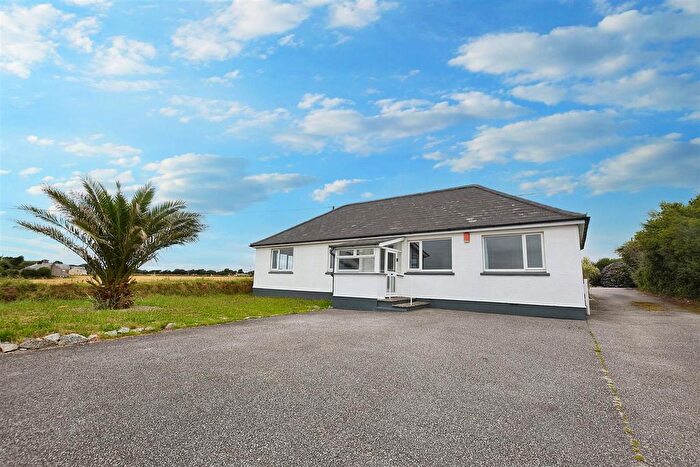 4 Bedroom Detached Bungalow For Sale In Illogan Downs, Redruth, TR15