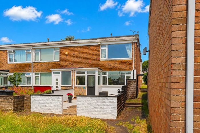 3 Bedroom End Of Terrace House For Sale In Blackwell Close, Barry, CF63