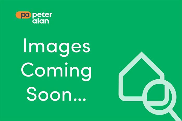 4 Bedroom House To Rent In Gilfach Cynon, Merthyr Tydfil, CF47