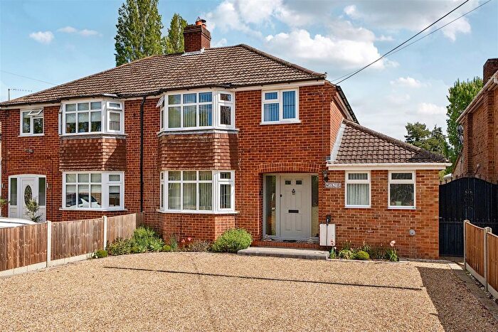 3 Bedroom Semi Detached House For Sale In Park Lane, Charvil, Reading, Berkshire, RG10