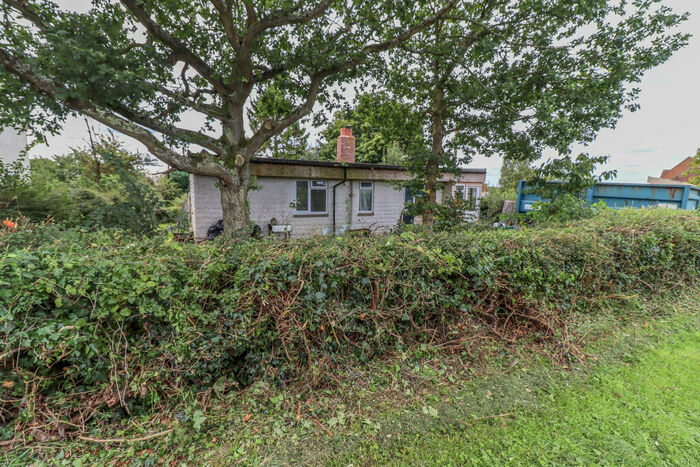 3 Bedroom Bungalow For Sale In Hatherden, Andover, Hampshire, SP11
