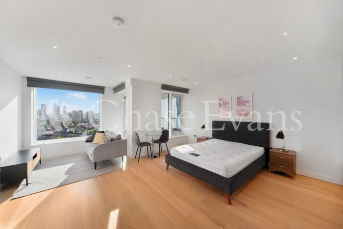 Flat To Rent In Deacon Street, Elephant Park, Elephant & Castle, London, SE17