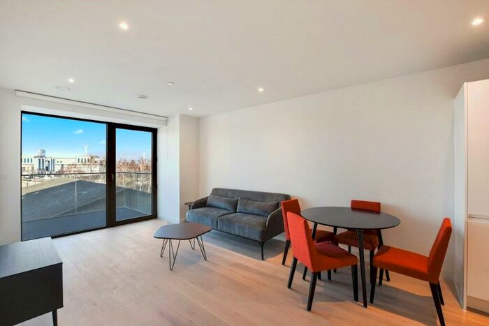 1 Bedroom Apartment To Rent In Clipper Street, London, E16