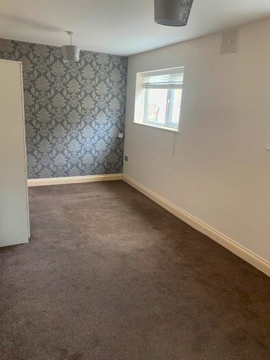 1 Bedroom Flat To Rent In Croydon Road, Beckenham, BR3