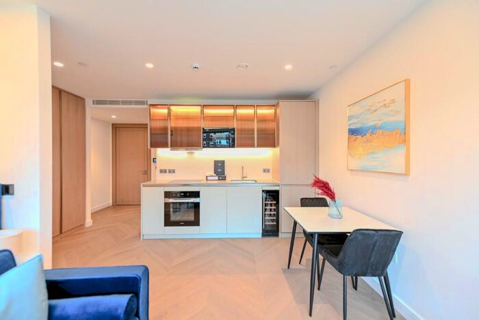 1 Bedroom Apartment To Rent In The Haydon, Minories, EC3N