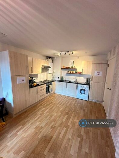 1 Bedroom Flat To Rent In Windmill Court, Ruislip, HA4