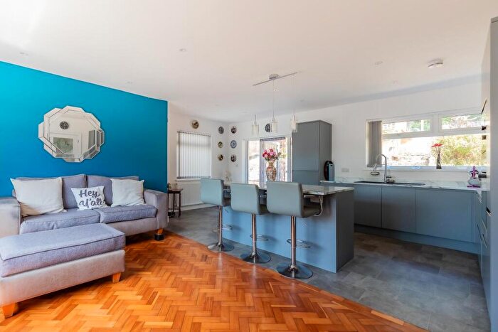 3 Bedroom Detached Bungalow For Sale In Andrew Road, Penarth, CF64