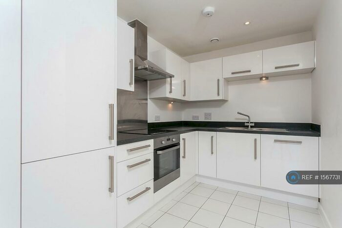 1 Bedroom Flat To Rent In Clydesdale Way, Belvedere, DA17