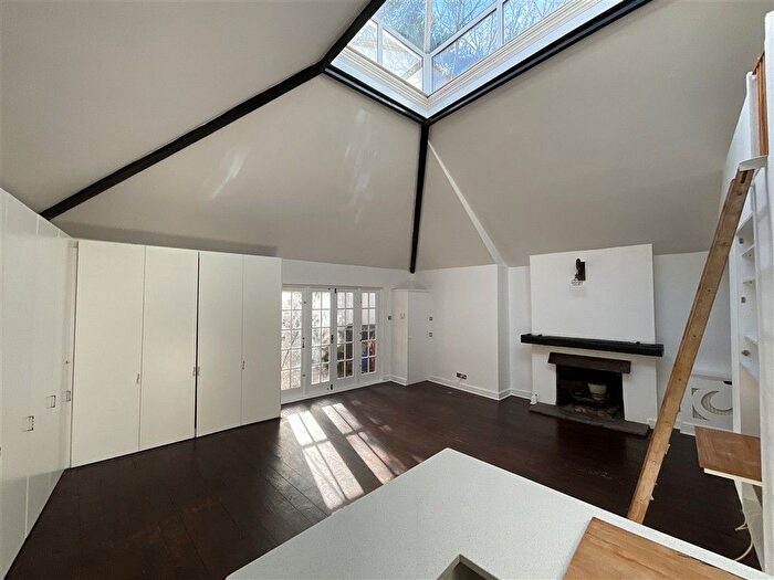 2 Bedroom Terraced House For Sale In South Street, Cuckfield, Haywards Heath, West Sussex, RH17