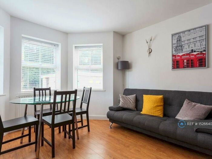 2 Bedroom Flat To Rent In Manor Road, Bournemouth, BH1