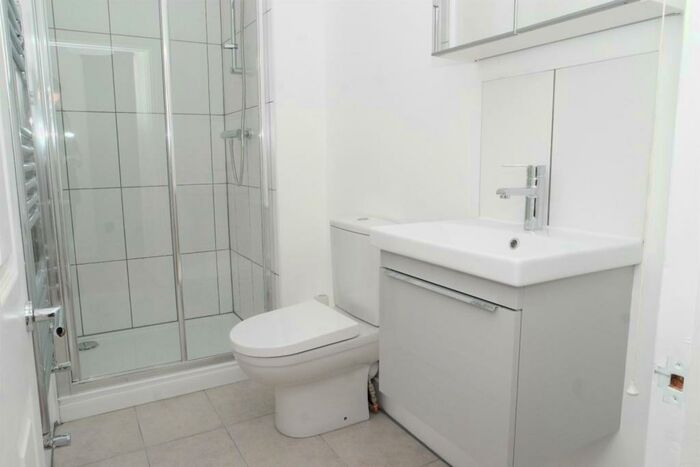 1 Bedroom Flat To Rent In Burnt Ash Hill, Lee, London, SE12