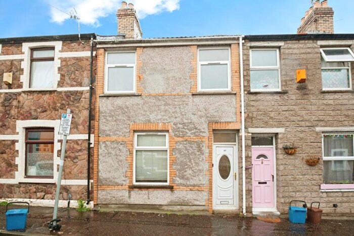3 Bedroom Terraced House To Rent In Robert Street, Cathays, Cardiff, CF24