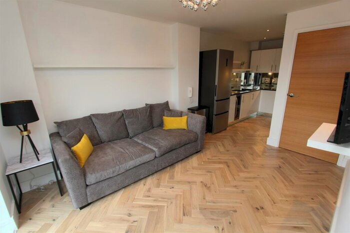 1 Bedroom Flat To Rent In One Brewery Wharf, Waterloo Street, LS10
