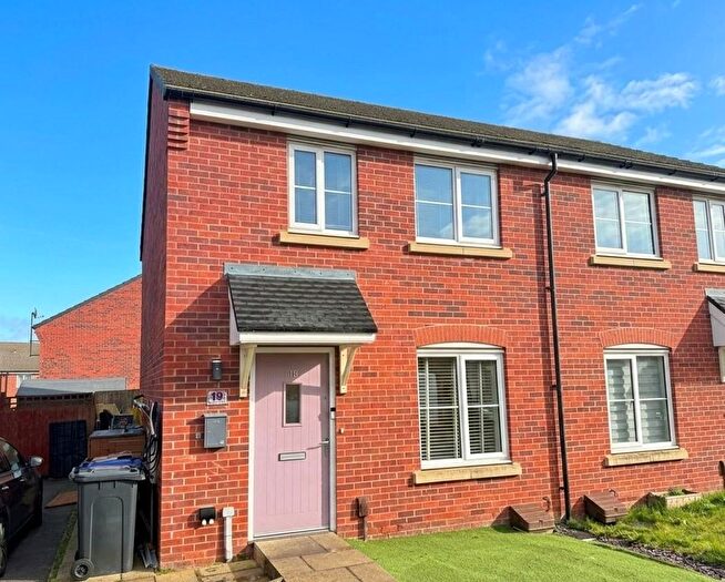 2 Bedroom Semi Detached House For Sale In Skimmer Close, Pineham, Northampton, NN4