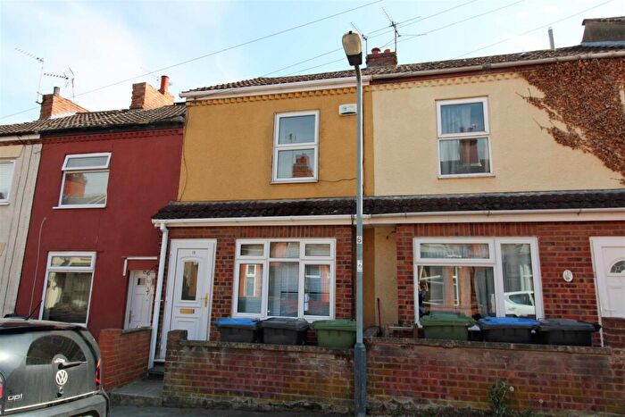 2 Bedroom House To Rent In New Street, Rugby, CV22