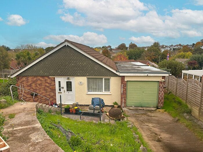 3 Bedroom Bungalow For Sale In Grange Avenue, Goodrington, Paignton, TQ4