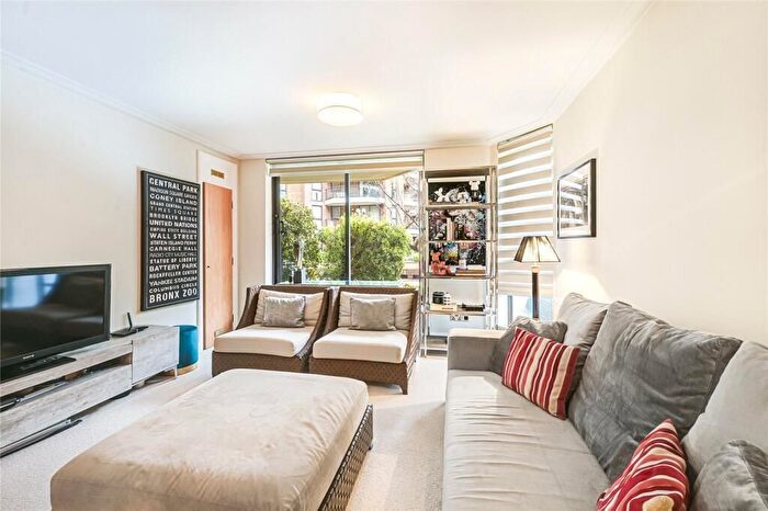 1 Bedroom Flat To Rent In Kensington West, Blythe Road, W14