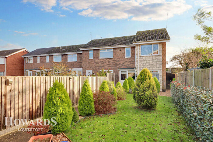 2 Bedroom End Of Terrace House For Sale In Catchpole Close, Kessingland, NR33