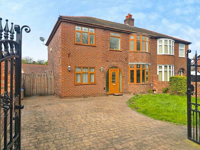 4 Bedroom Semi Detached House For Sale In Broughton Hall Road, Broughton, Chester, Flintshire, CH4